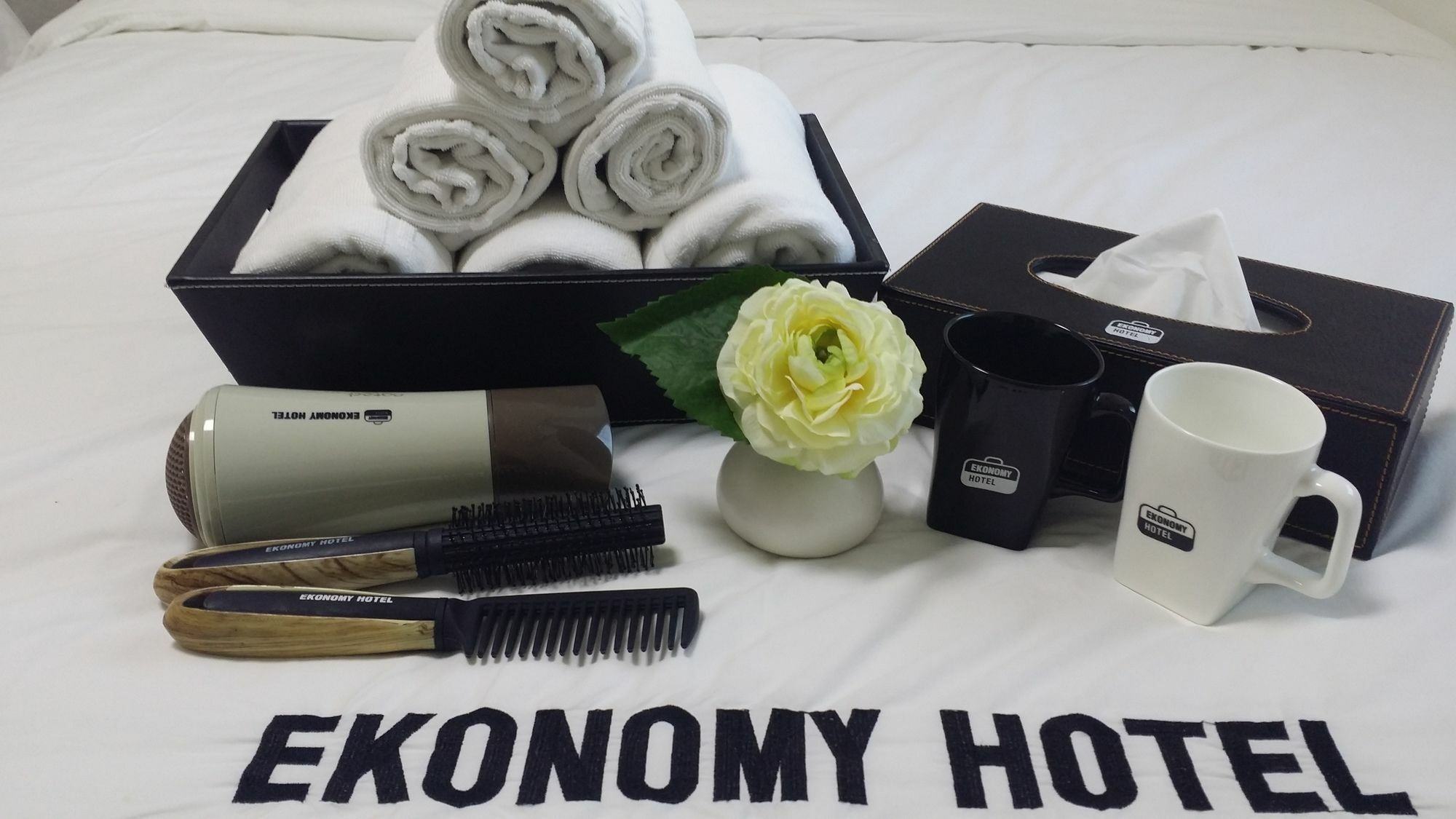Ekonomy Haeundae Hostel Busan Exterior photo